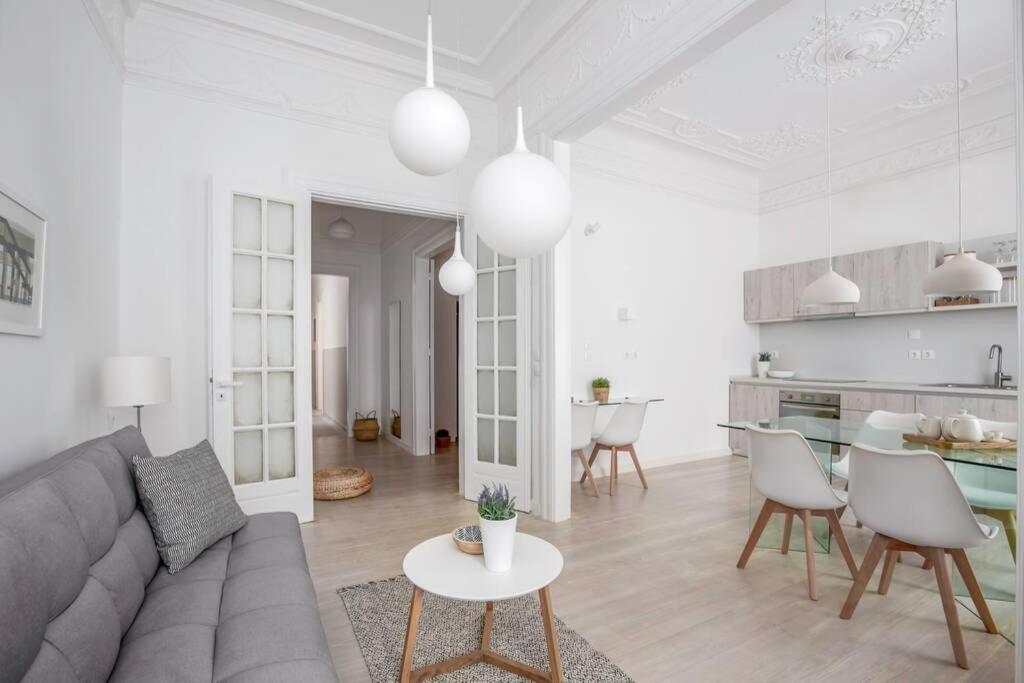 Athens Center Modern Apt In Art Nouveau Building Dış mekan fotoğraf